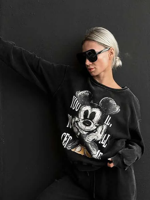 Round Neck Casual Distressed Pullover Sweater